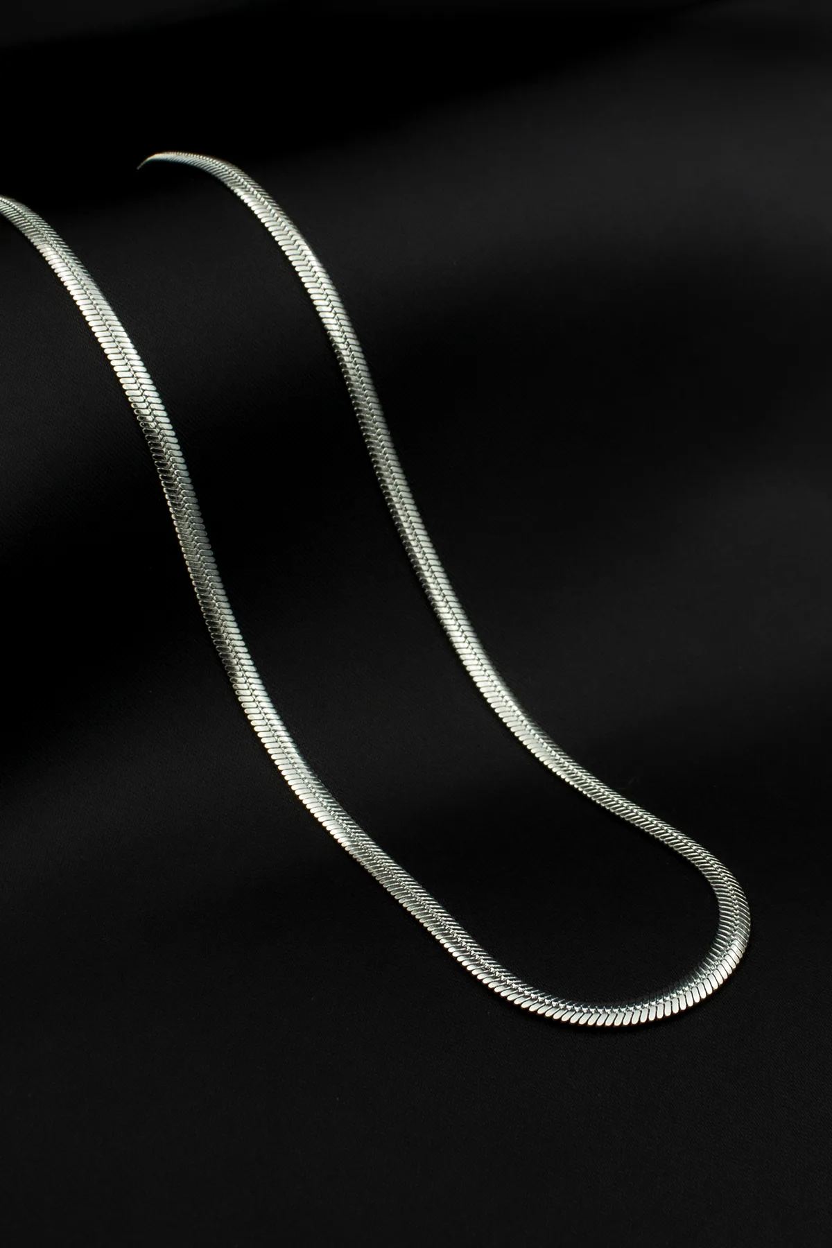 Yassı Yılan Paslanmaz Çelik İtalyan Zincir Kolye - Gümüş Renk - 70 cm - 4 mm Kalınlık