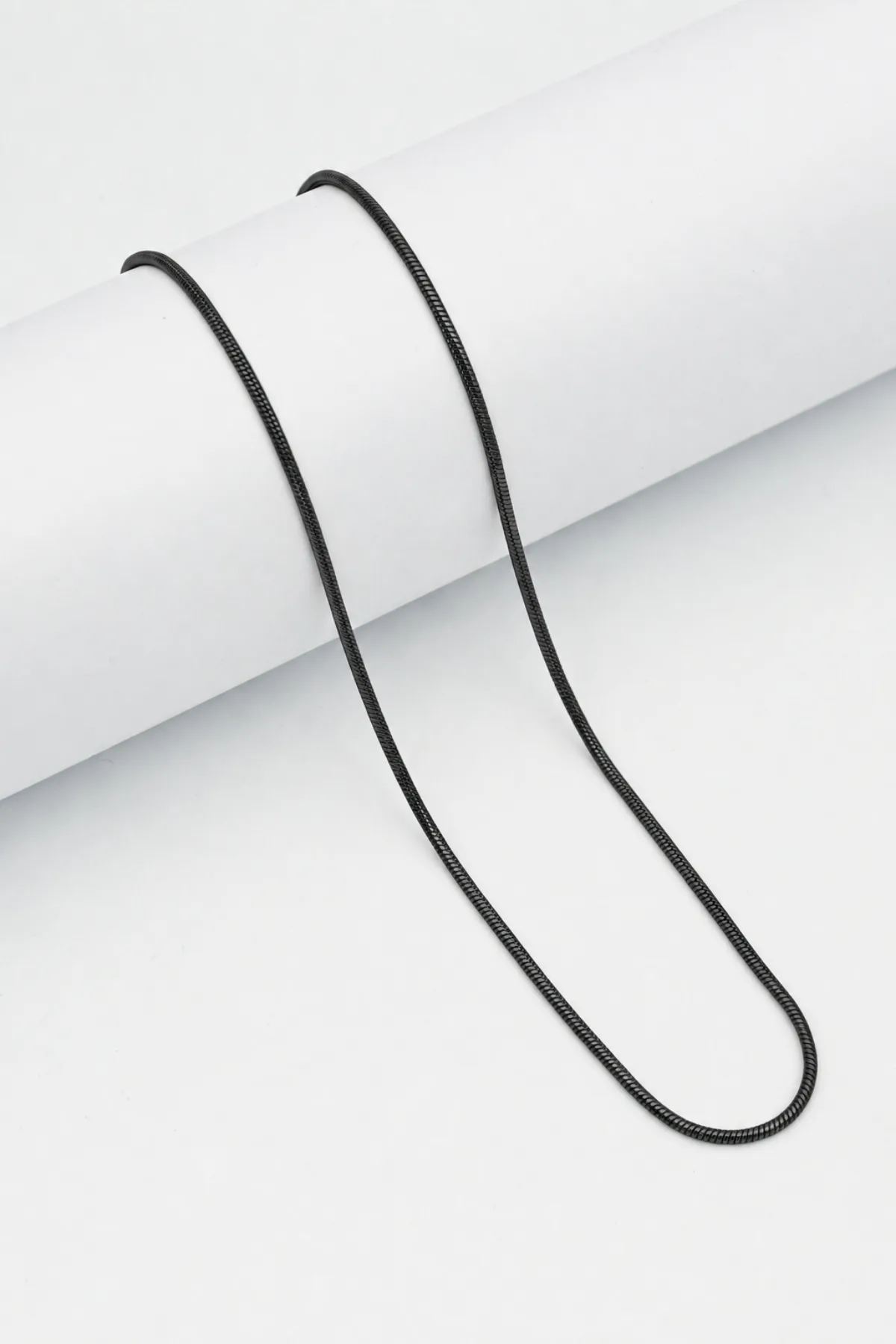 Yuvarlak Yılan Paslanmaz Çelik İtalyan Zincir Kolye - Siyah Renk - 60 cm - 2 mm Kalınlık